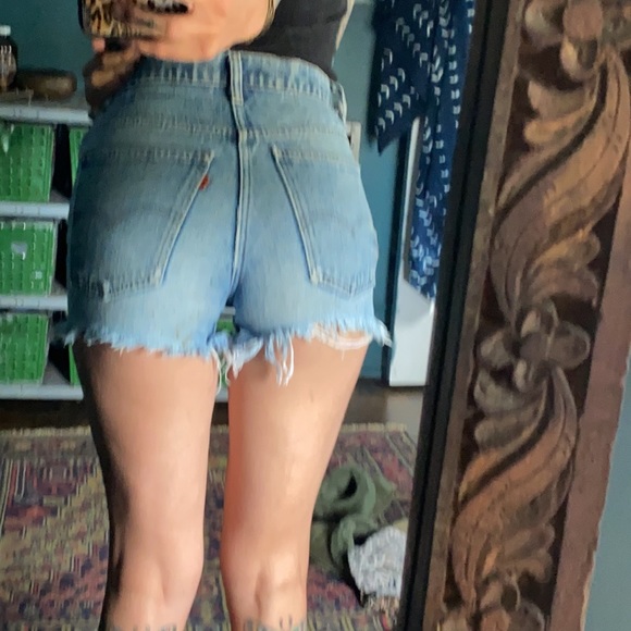 VINTAGE Levi’s Orange Tab Distressed Jean Shorts size 25 - Picture 11 of 11